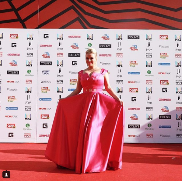 Анна Семенович. Фото скриншот https://www.instagram.com/muztv/?hl=ru