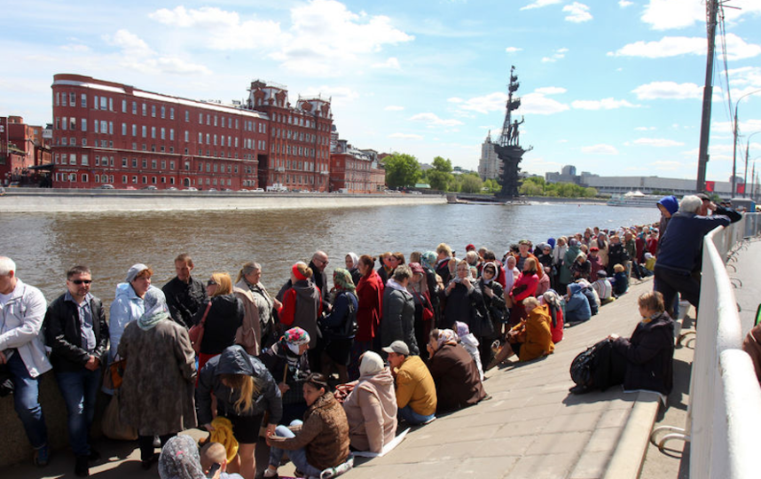 Верующие в очереди к мощам Николая Чудотворца в Москве в 2017 году. Фото Василий Кузьмичёнок