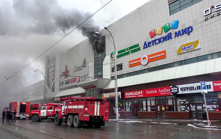 Число погибших при пожаре в Кемерово увеличилось до 53
