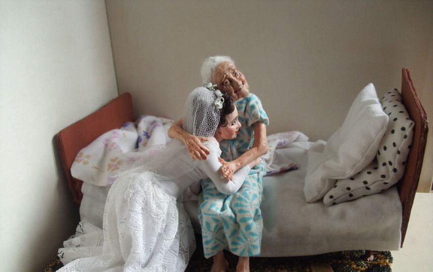 "Дорогие мои старики": милые куклы ручной работы от сибирячки заставляют улыбаться и грустить