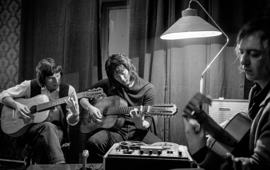 Кадр из фильма "Лето". Фото «WDSSPR», kinopoisk.ru