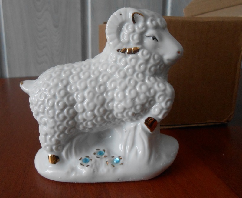 Фарфоровый баран. Фото ГУ МВД по Кемеровской области.