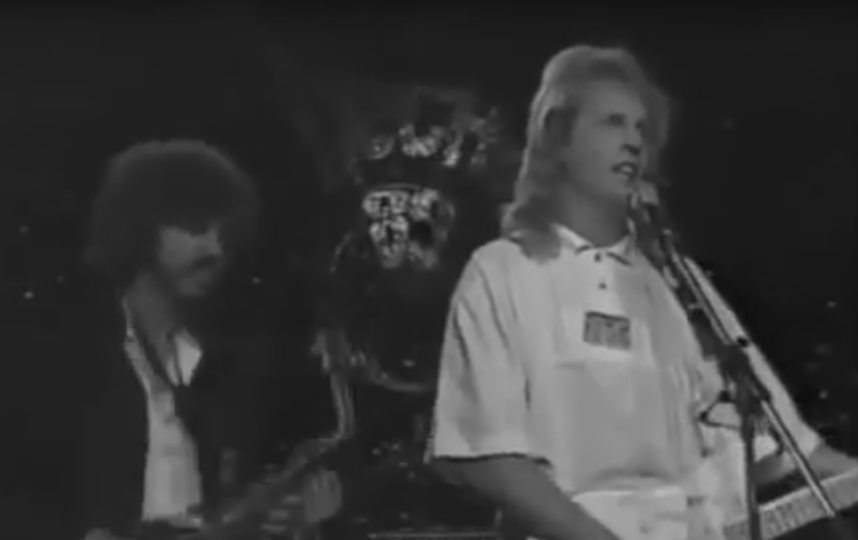 Певец Крис Кельми. Фото Скриншот Youtube