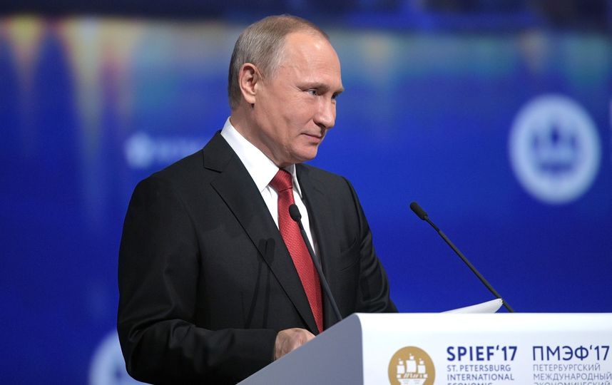 Владимир Путин на ПМЭФ. Фото Getty