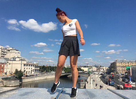 Лера Юдина, участница шоу "Танцы". Фото www.instagram.com/eclerka_yu