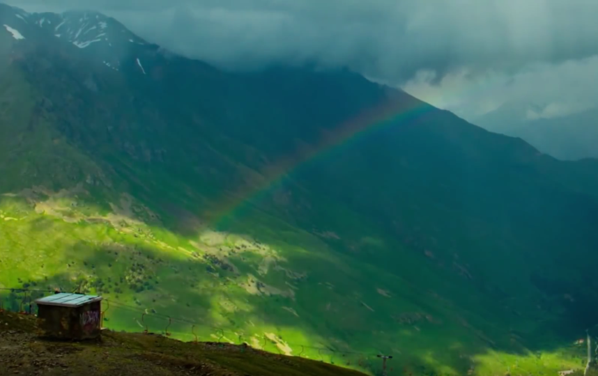 Эльбрус. Фото скриншот: youtube.com/watch?v=aMkulHcZ1mc