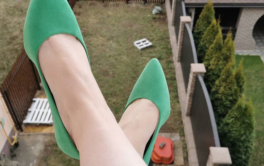 Флешмоб #туфлинапрогулке. Фото Скриншот Instagram/alena_p_sizova