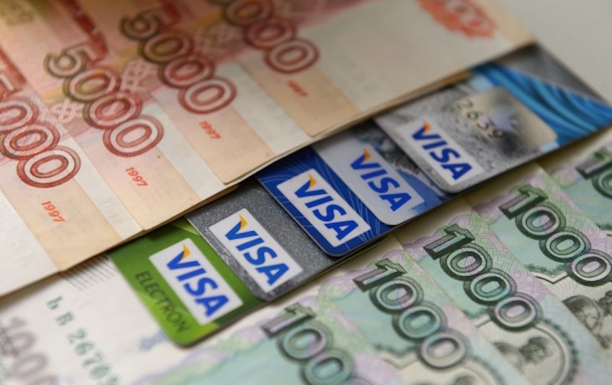 Налог будет составлять 4% от дохода, полученного при реализации товаров (работ, услуг, имущественных прав), для физических лиц и 6% - для ИП и юридических лиц. Фото РИА Новости