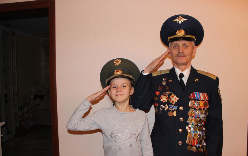 Смена растёт, можно спать спокойно. Служим Отечеству! Фото Валерий Рыжков