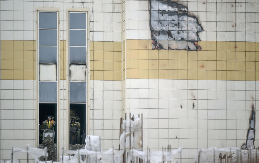 В Кемерово 25 марта произошёл пожар в ТЦ "Зимняя вишня". Фото AFP