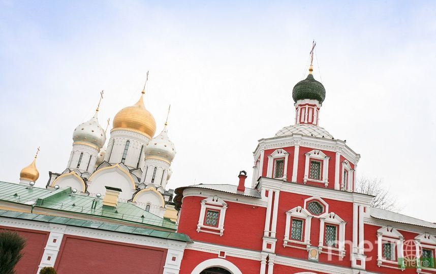 Опрос: россияне доверяют спецслужбам больше, чем церкви