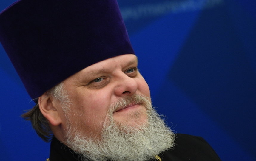 Президент не знает, что его изобразили на фреске в новом храме