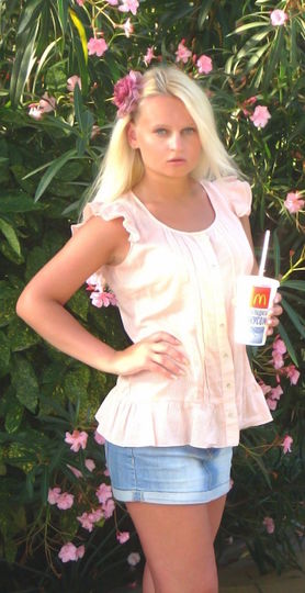 Юля Кригер. Фото VK/wowjuliakova