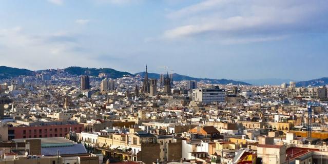 Рене и Анэта живут в Барселоне.