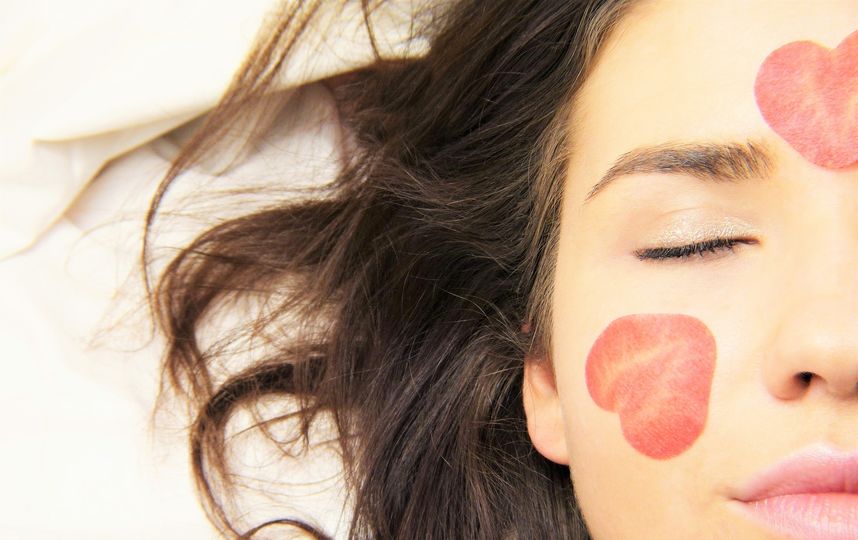 Патчи – давние помощники в погоне за увлажнением и в борьбе с тёмными кругами. Фото pixabey