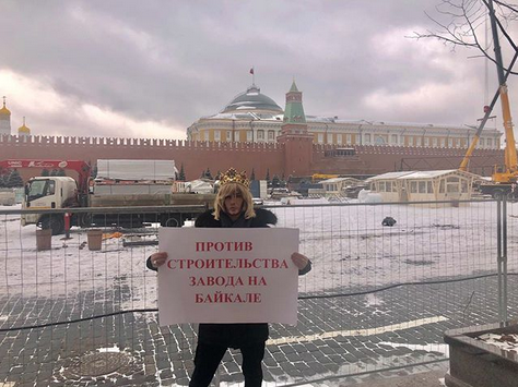 Сергея Зверева вызвали в суд за одиночный митинг на Красной площади