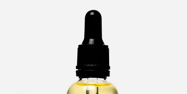 Праймер-эссенция под макияж MIXIT All-in-One Essence.