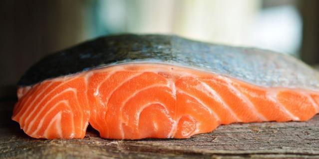 Четверть производителей рыбной продукции подменяют дорогие виды рыбы более дешёвыми.