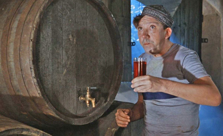 Кадр из фильма "Кавказская пленница, или Новые приключения Шурика" (12+). Фото "Мосфильм", kinopoisk.ru