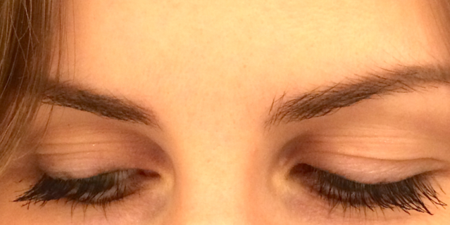 Тушь Avon True Ultra Volume.