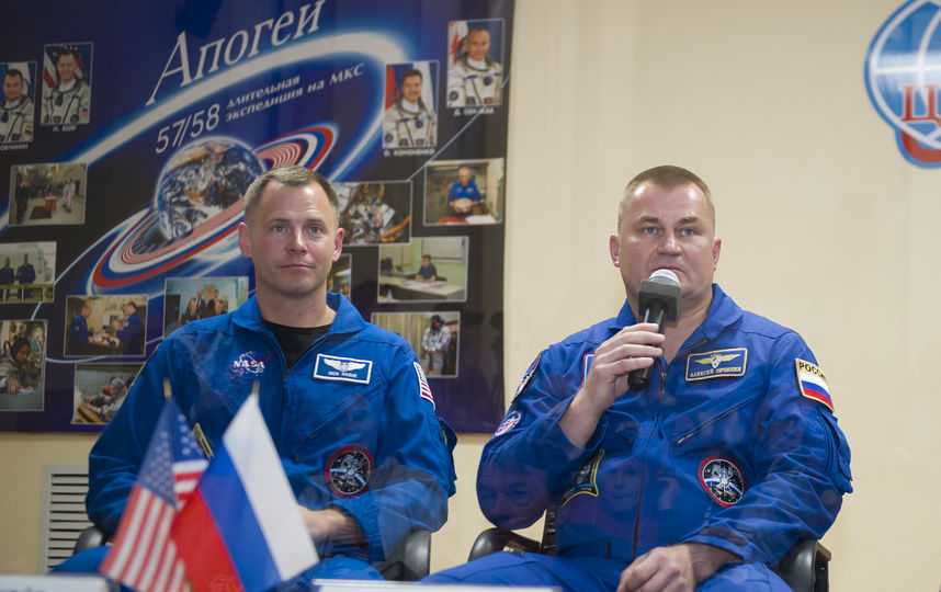 Алексей Овчинин и Ник Хейг. Фото roscosmos.ru