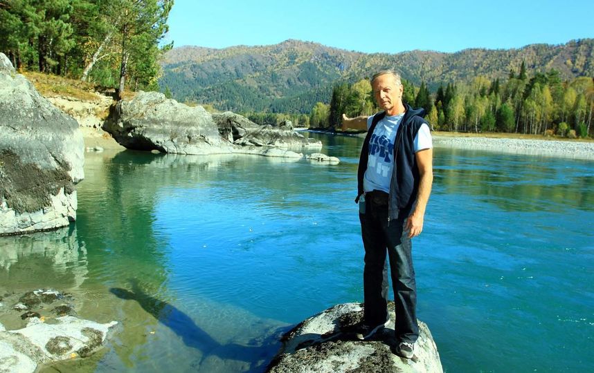 Он является членом Союза писателей России. Фото https://www.facebook.com/mzadornov