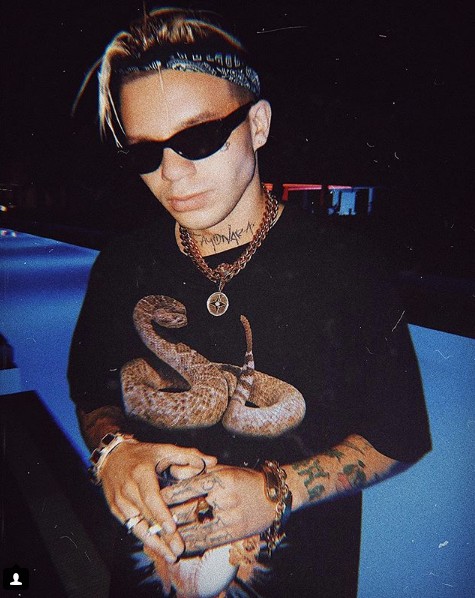 Скриншот instagram.com/sayonaraboy/?hl=ru.