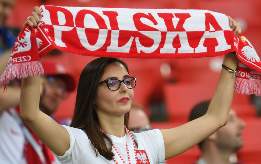 Болельщица на матче Польша – Сенегал в Москве (стадион "Спартак"). Фото AFP