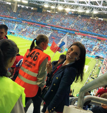 Болельщица сборной России по футболу. Фото Instagram/tutechkaa