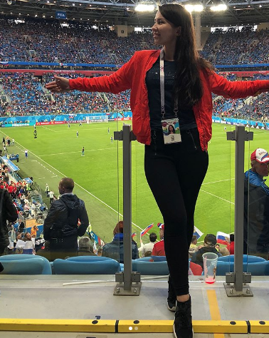 Болельщица сборной России по футболу. Фото Instagram/katerina.krasivina