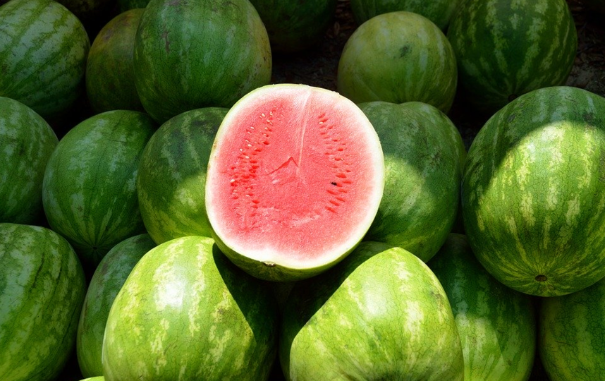 Именно в августе окончательно созревают арбузы и дыни. Главное – правильно их выбрать. Фото pixabay.com