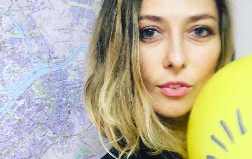 "Спасибо стране, что спасла меня!": власти Ирана освободили российскую журналистку Юлию Юзик