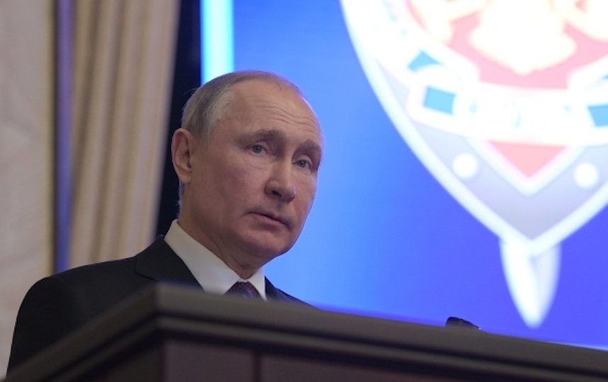 Стало известно, что больше всего пугает россиян в случае ухода Путина с поста президента