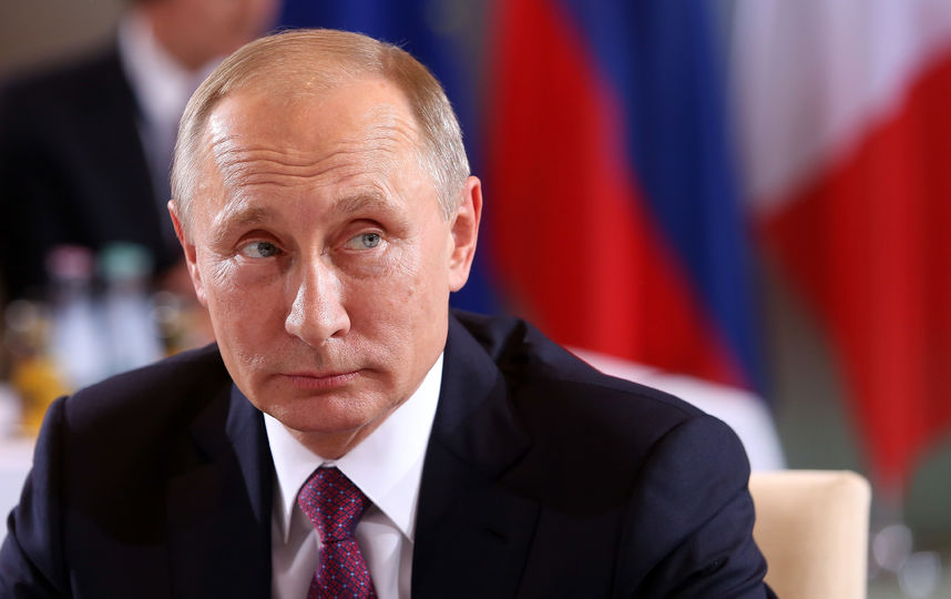 Стало известно, сколько заработал Путин в 2017 году