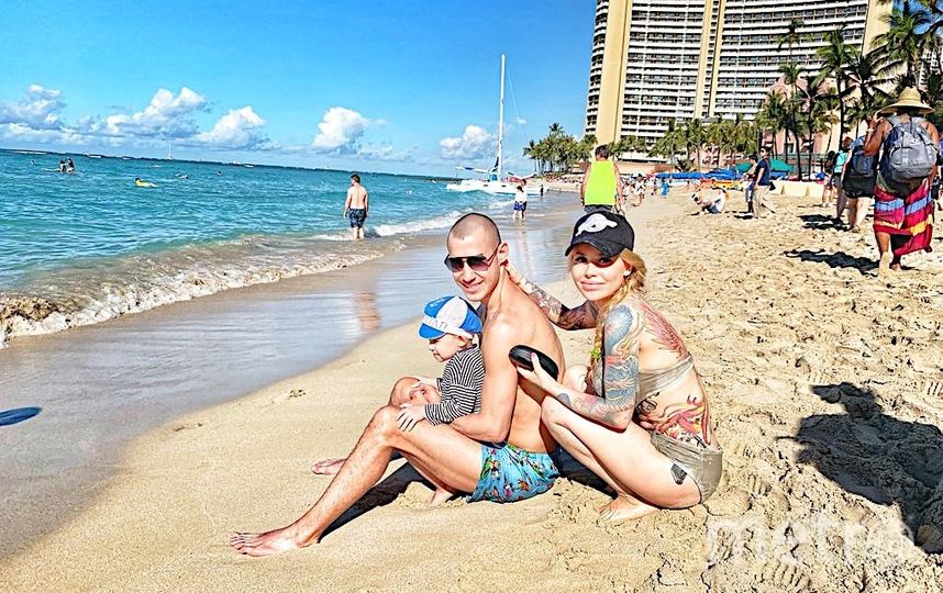 Елизавета с мужем. Фото предоставила Елизавета Апушкина, "Metro"