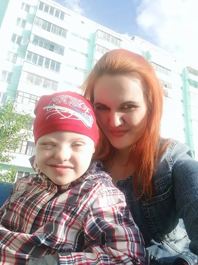 В Новосибирске рэпер ведёт Youtube-канал о мальчике с синдромом Дауна, которого скоро усыновит