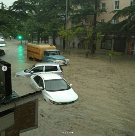 Последствия ливневых дождей в Сочи. Фото www.instagram.com/cataclysms_of_the_world