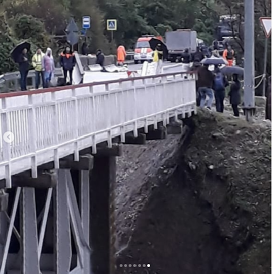 Фото очевидцев с места ЧП. Фото www.instagram.com/elist.ta