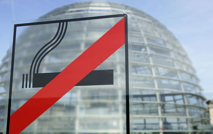 Россияне стали потреблять занчительно меньше алкоголя и табака. Фото Getty