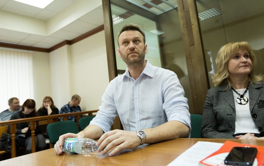Врач прокомментировал версию об отравлении Алексея Навального