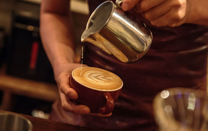 Приготовление кофе. Фото Getty