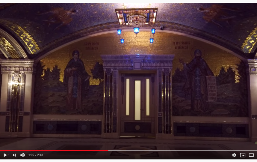 Сейчас в храме Минобороны идут отделочные работы. Фото скриншот Youtube /Фонд Воскресение