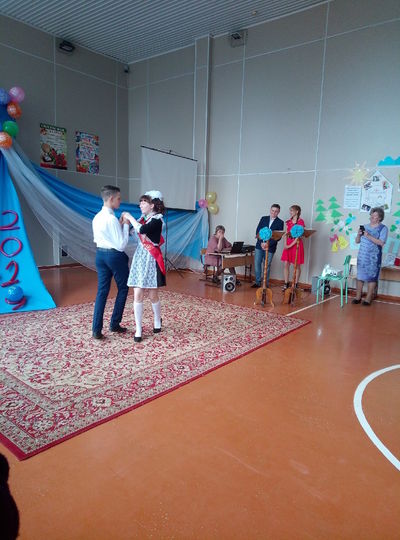 Последний звонок, Татьяна Апаликова. Фото предоставила Татьяна Апаликова