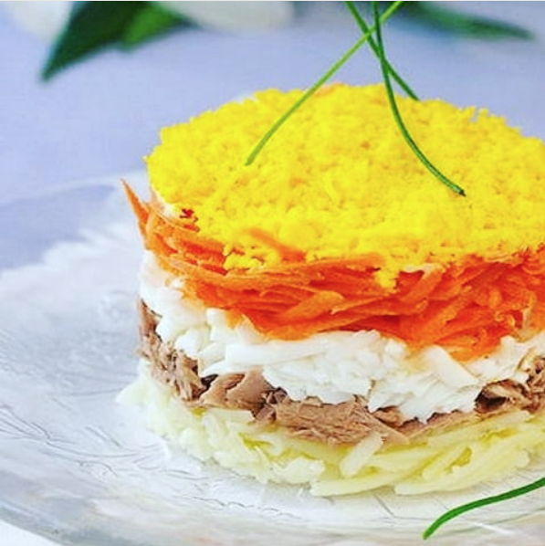 Салат "Мимоза". Фото Скриншот Instagram: mdietolog