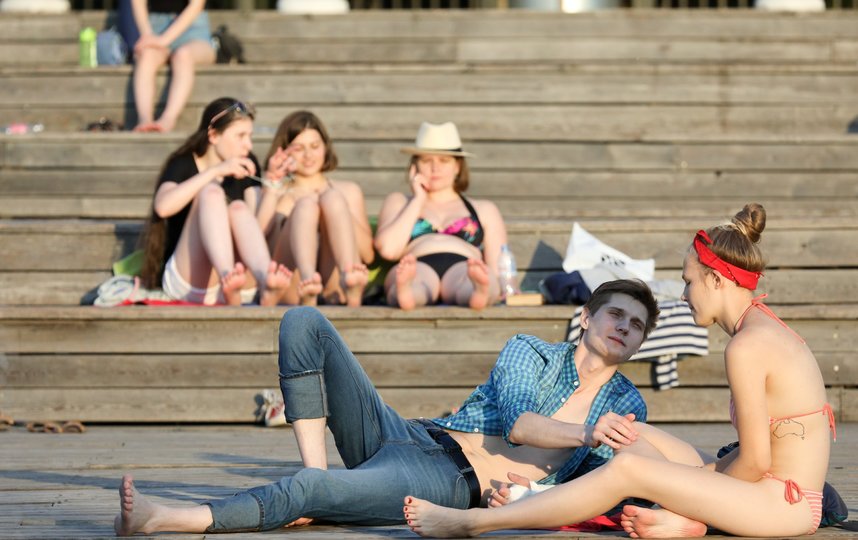 В 2020 году климатологи предсказывают жаркое лето. Фото Агентство "Москва"