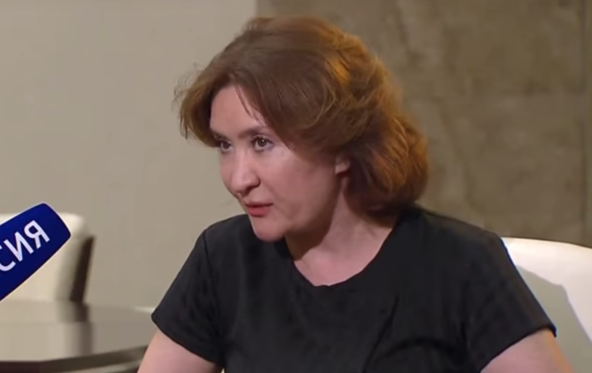 "Золотую" судью уличили в отсутствии юридического образования