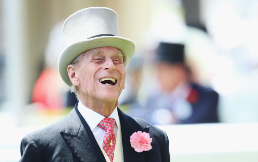 97-летний принц Филипп сменил железного коня на живого