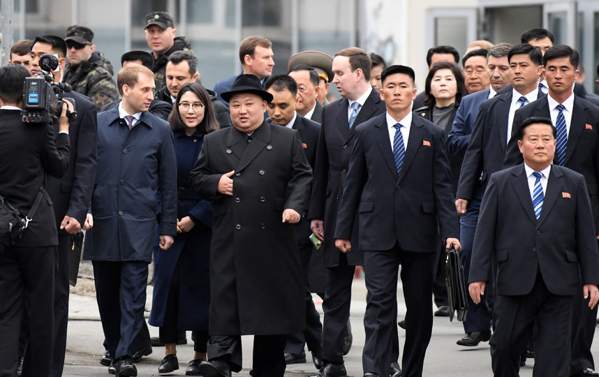 "А вам слабо?": охранники Ким Чен Ына показали всем, как нужно работать