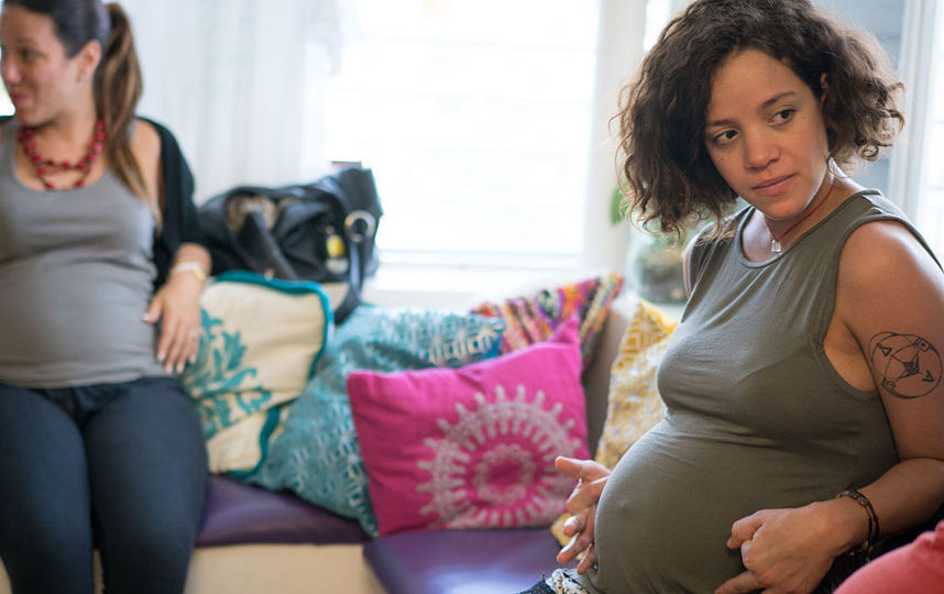 Американка сама достала своего ребёнка из утробы после кесарева сечения. Фото Getty