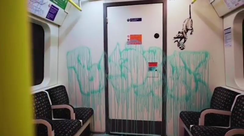 Бэнкси нарисовал крыс с медицинскими масками. Фото скриншот: instagram.com/banksy/